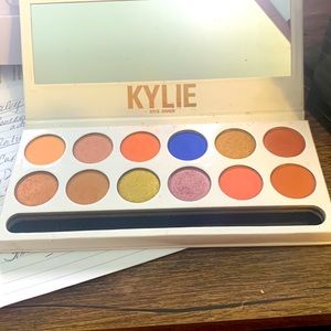 Like new-not used Kylie Jenner 12 beautiful eye shadow for everyday or evenings!